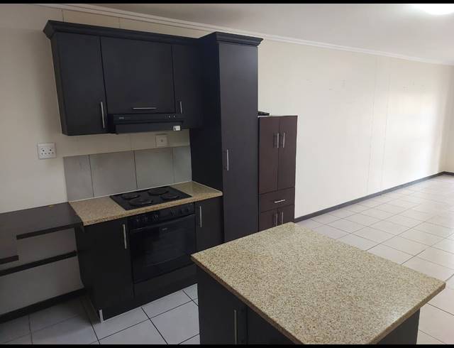 2 BEDROOM FLAT SOLD IN SHERWOOD